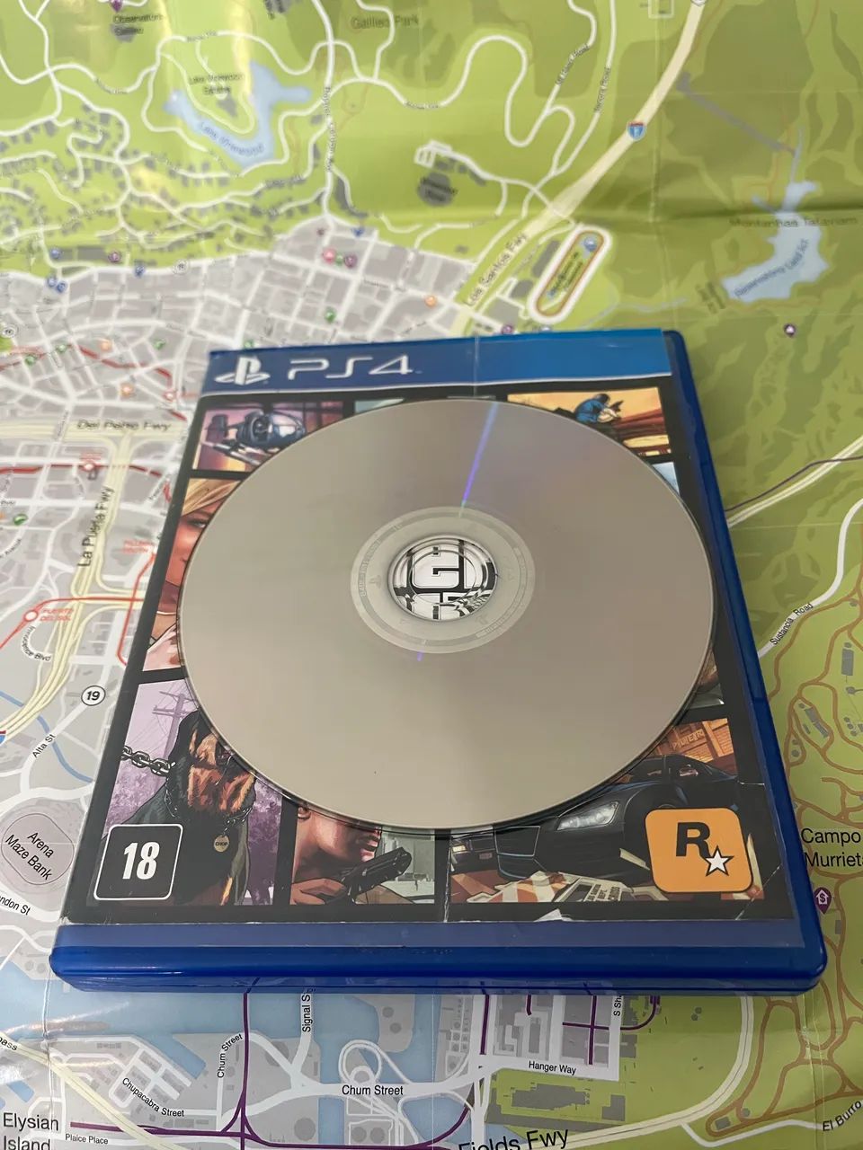 GTA 5 com mapa - PS4 - Foto 3