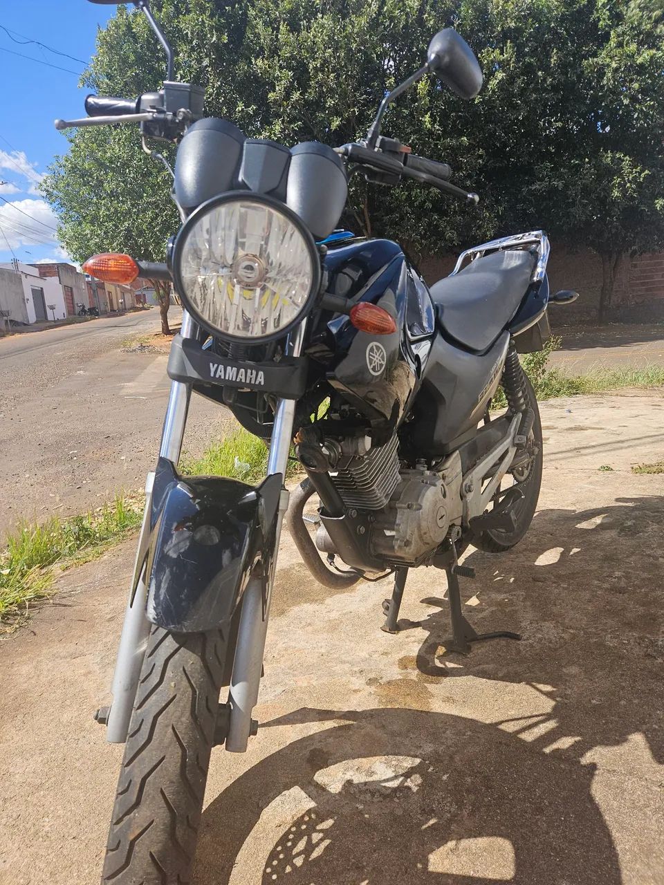 YBR 125 