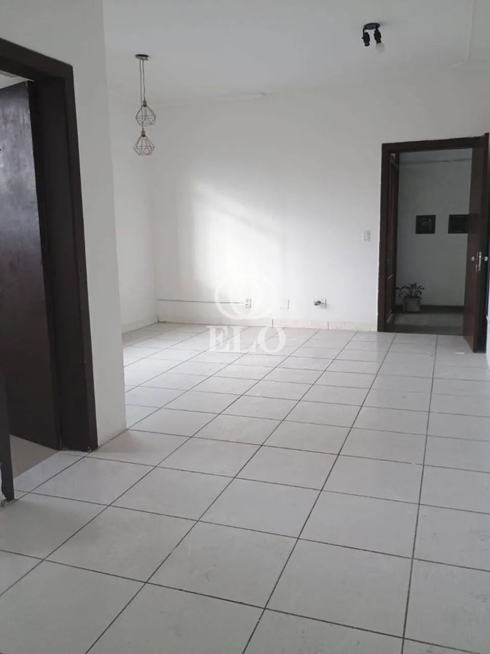 *Sala Comercial Desocupada Disponível - Foto 3