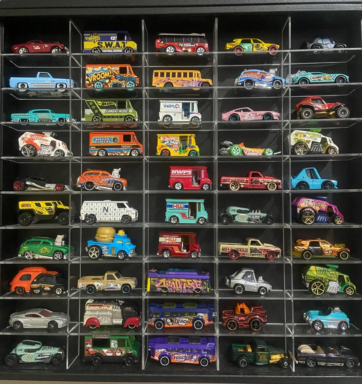 LOTE COM 150 HOTWHEELS 406798384246312960