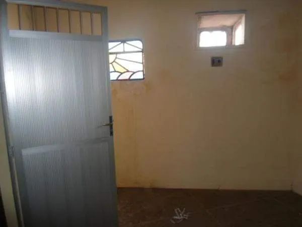 Vendo Dúplex Av.Mister Hull  - Foto 2