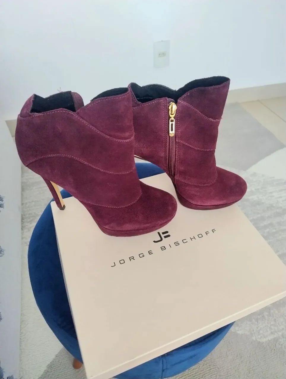 Ankle boot Jorge Bischoff n 37 marsala camurça em perfeito estado  - Foto 3