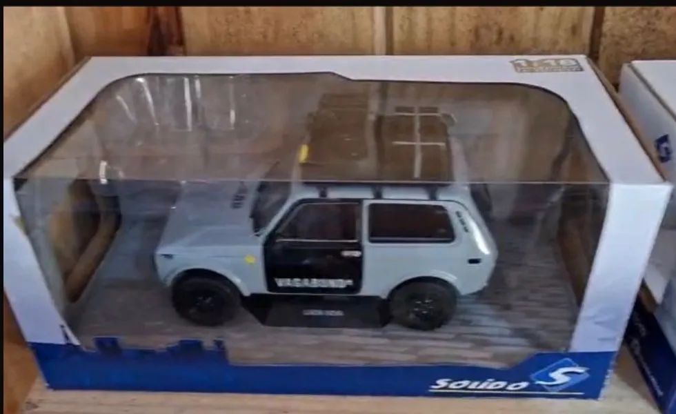 Mini 1:18 sólido 