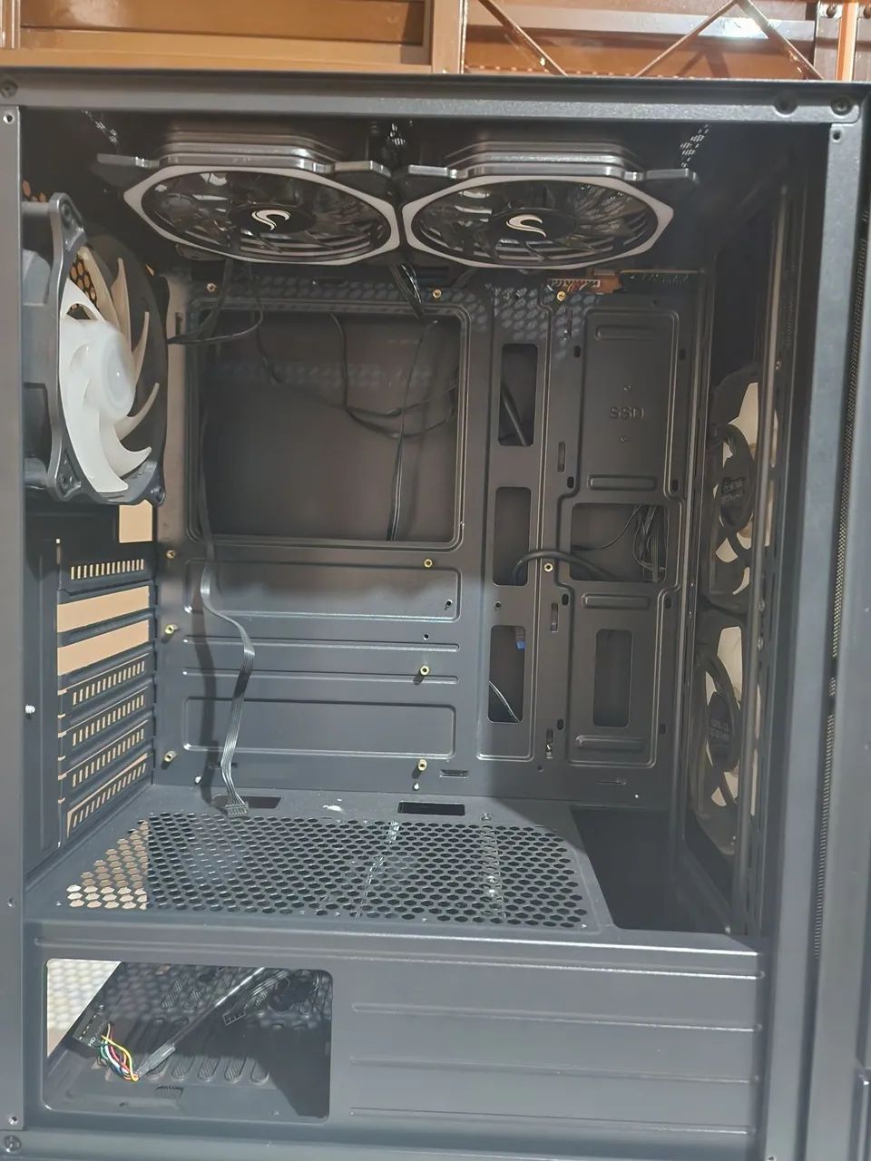 Gabinete gamer 