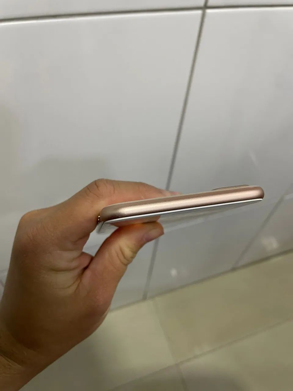 IPHONE 8 PLUS - MUITO CONSERVADO  - Foto 5