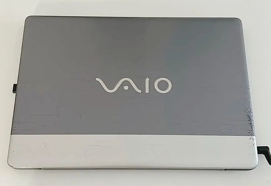 Notebook VAIO, 8 GB, HD 1TB. LICENCIADO WINDOWS 1O, MOUSE DE 5