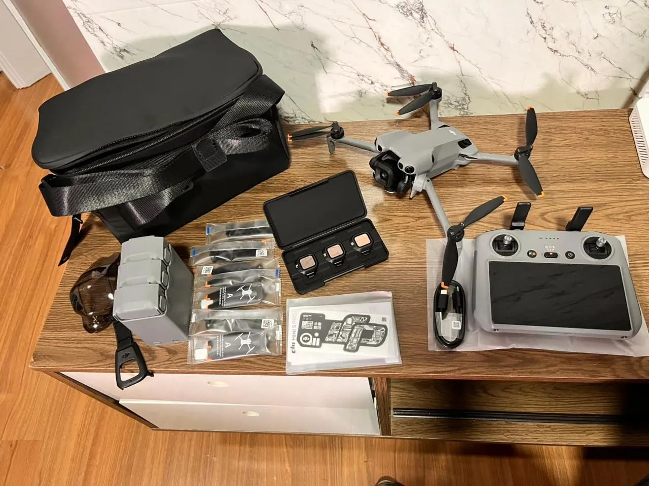 Drone Dji mini 5 pro combo fly More Plus (52 min.)