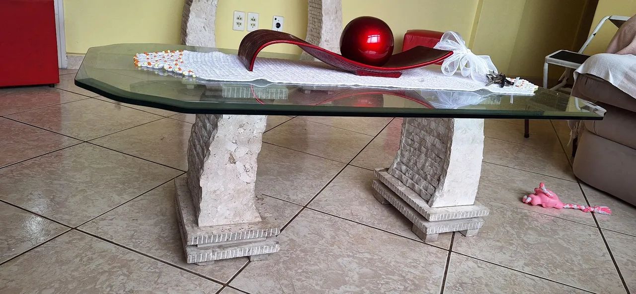 Conjunto Aparador e mesa de canto. - Foto 3