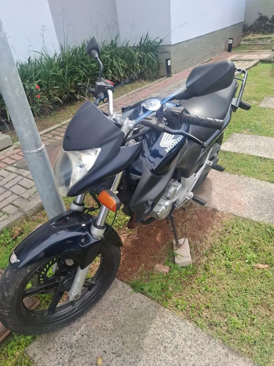 CB300r 2012 Azul Petróleo