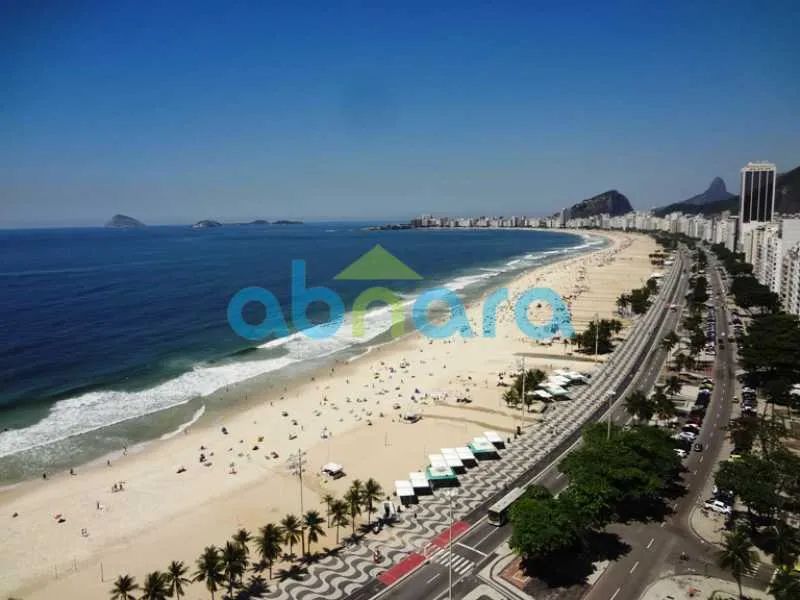 Oportunidade!! Cobertura Linear com 4 Vagas de Garagem!!