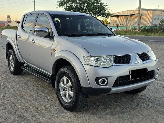 Mitsubishi L200 2012