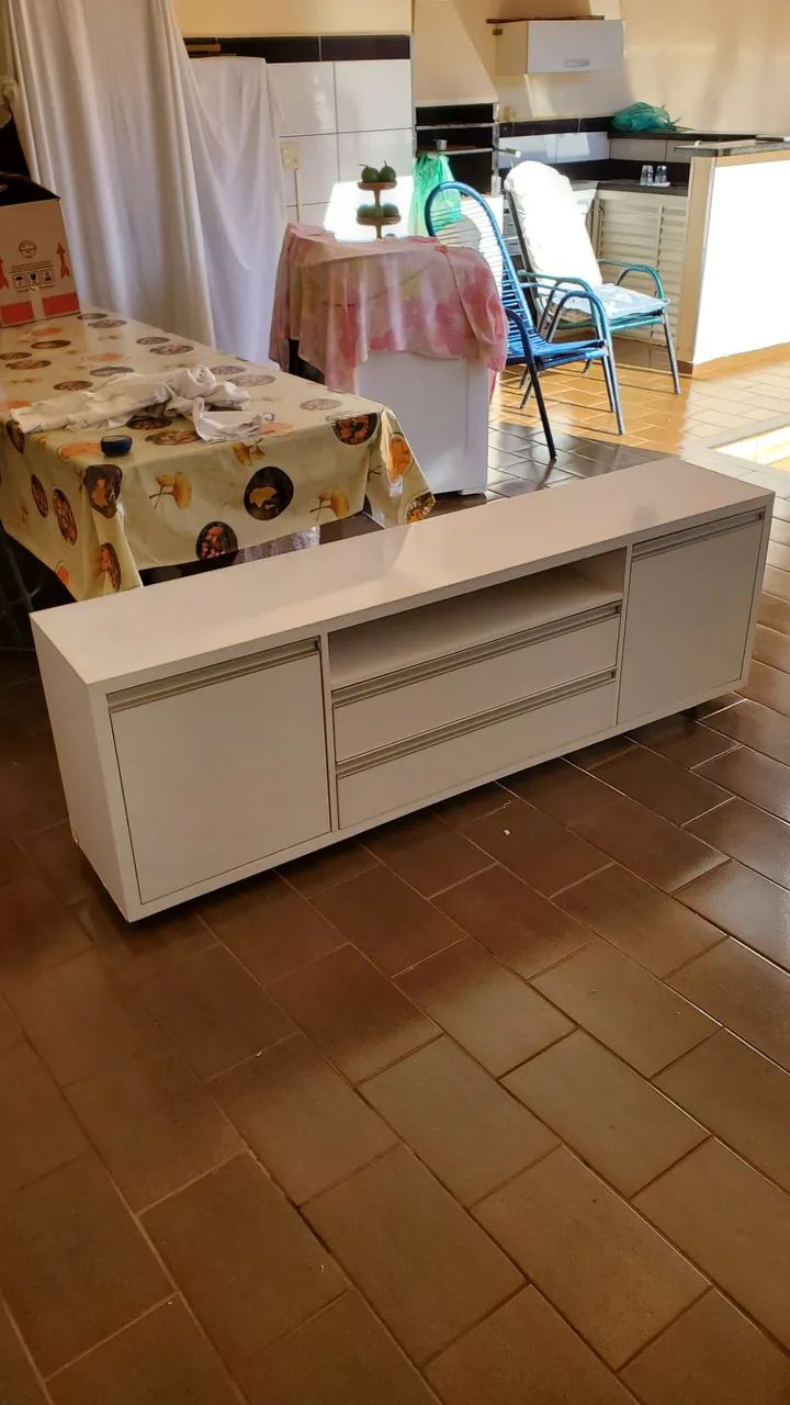 Rack TV
