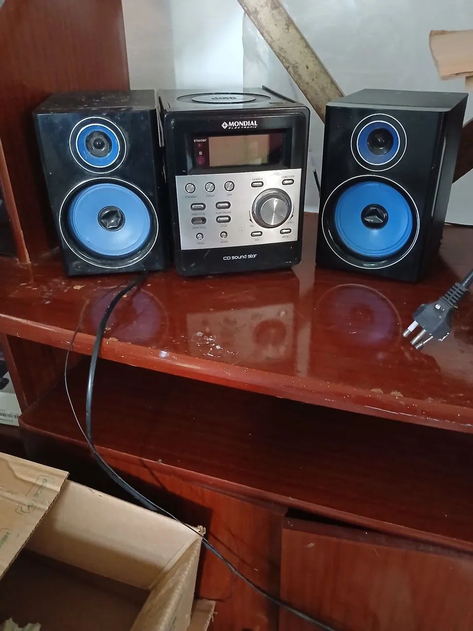 Aparelho de som...2 caixas.Usado bom estado.