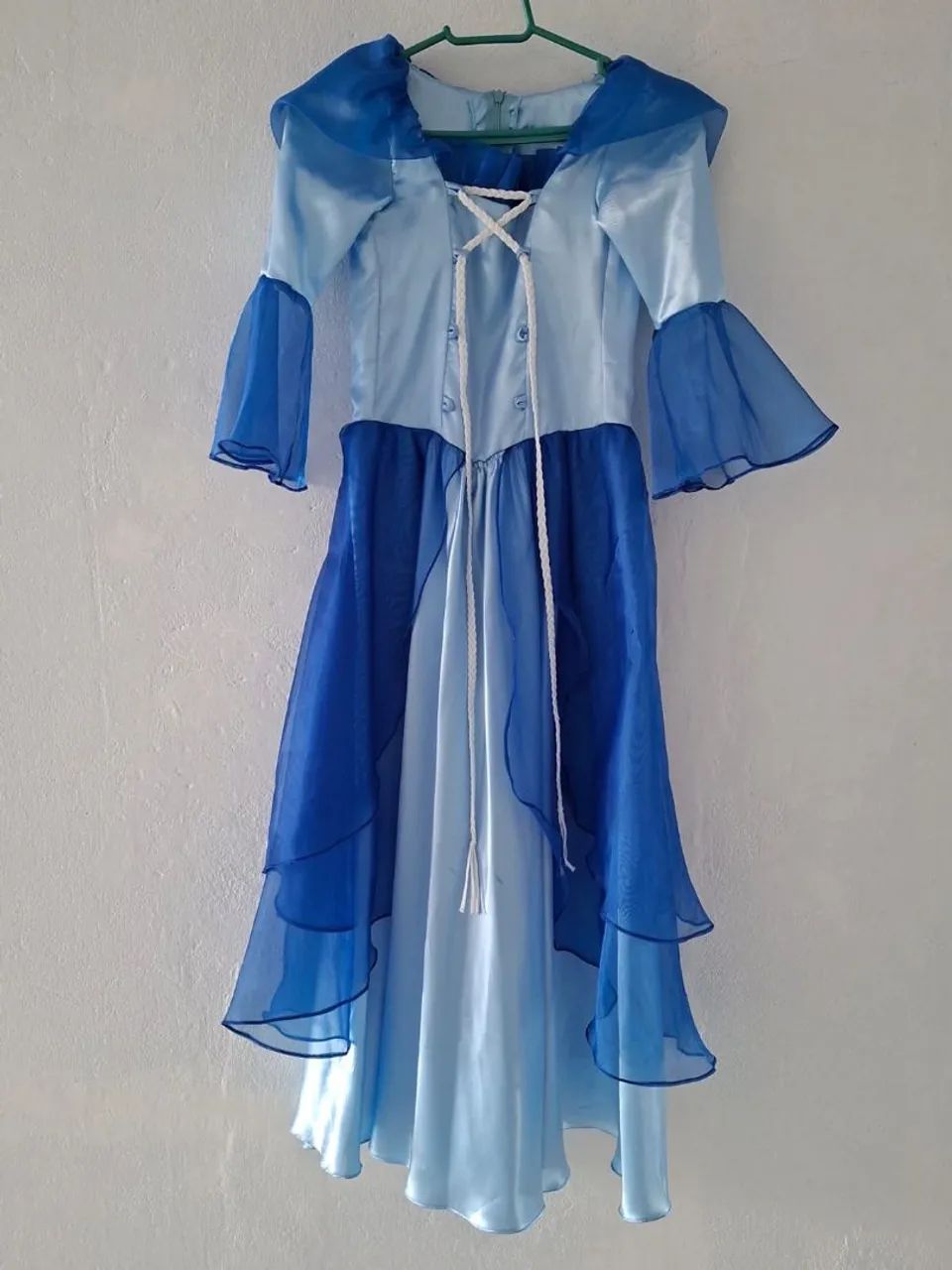 Vendo vestido azul