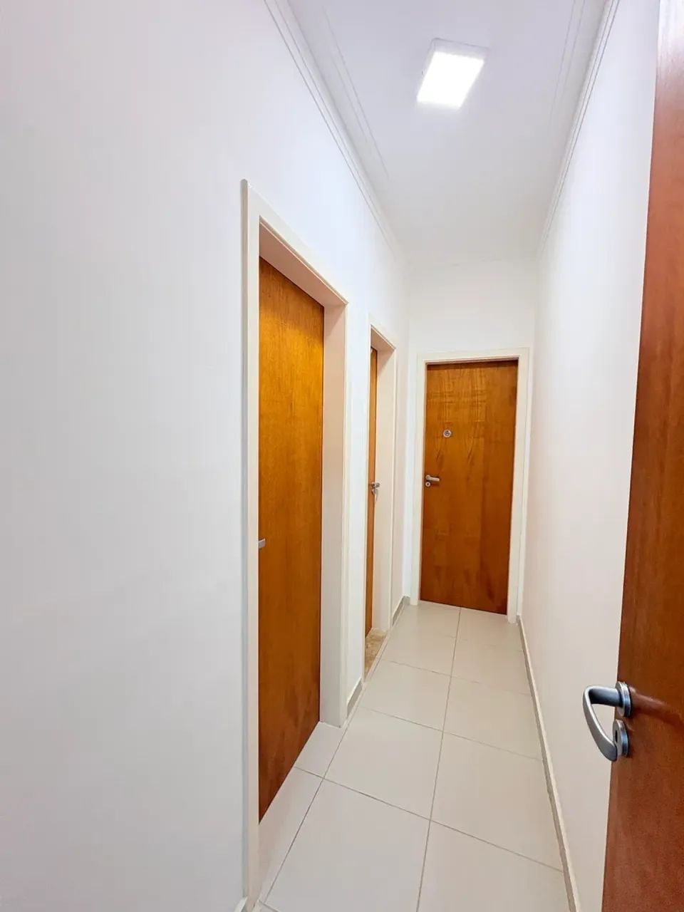 Apartamento impecável, 100% planejado e semi mobiliado. É entrar e morar! - Foto 2