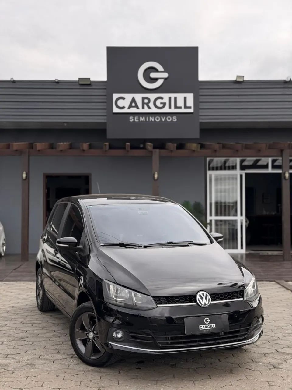 Volkswagen Fox RUN 1.6 Flex 8V 5P 2017 - Foto 2