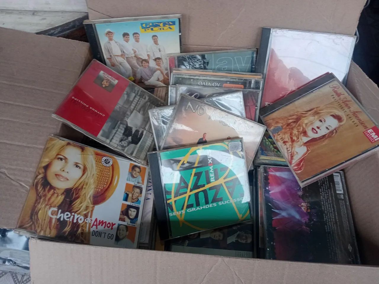 CDs e discos de vinil  ,lps e compactos - Foto 2