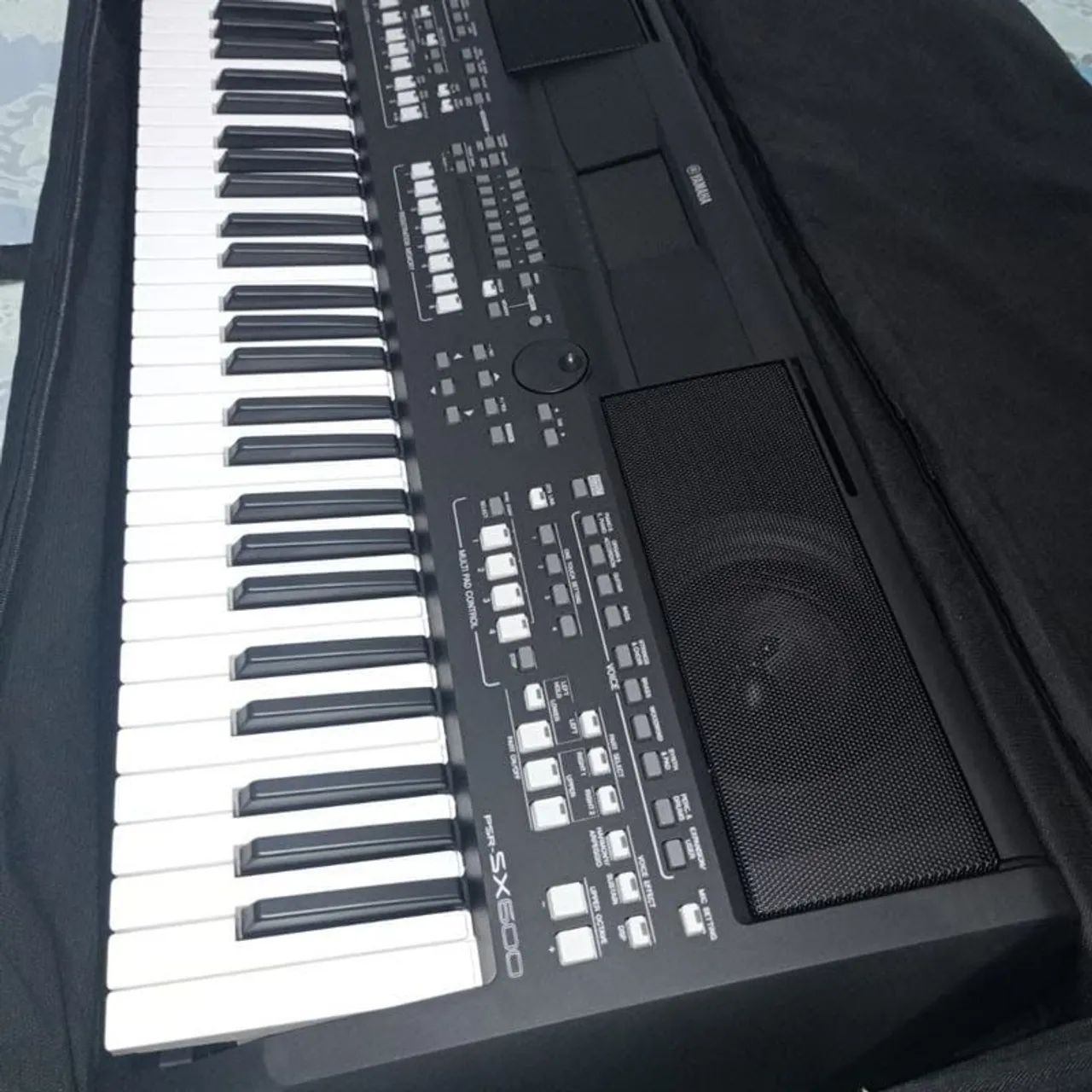 Vende-se  Teclado Profissional 