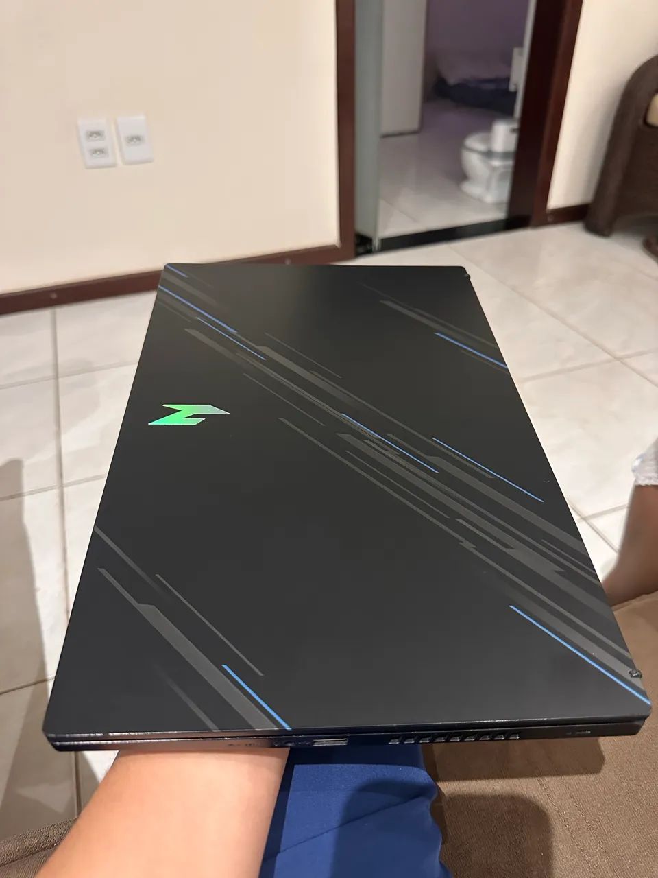 Notebook Acer Nitro v15  - Foto 2