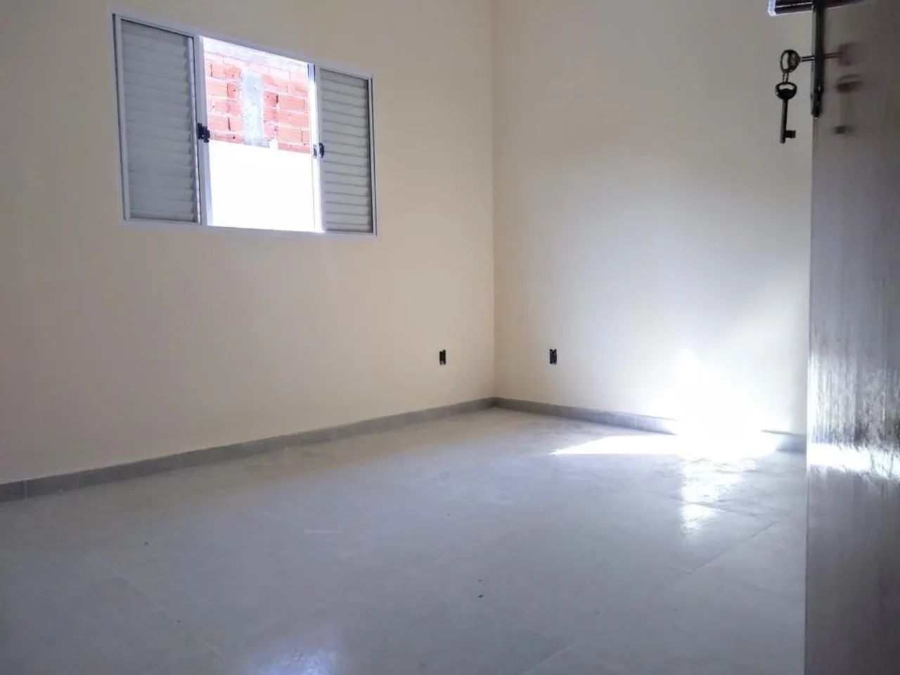 Vende ou troca casa nova,  3 quartos 1 suite - Foto 5