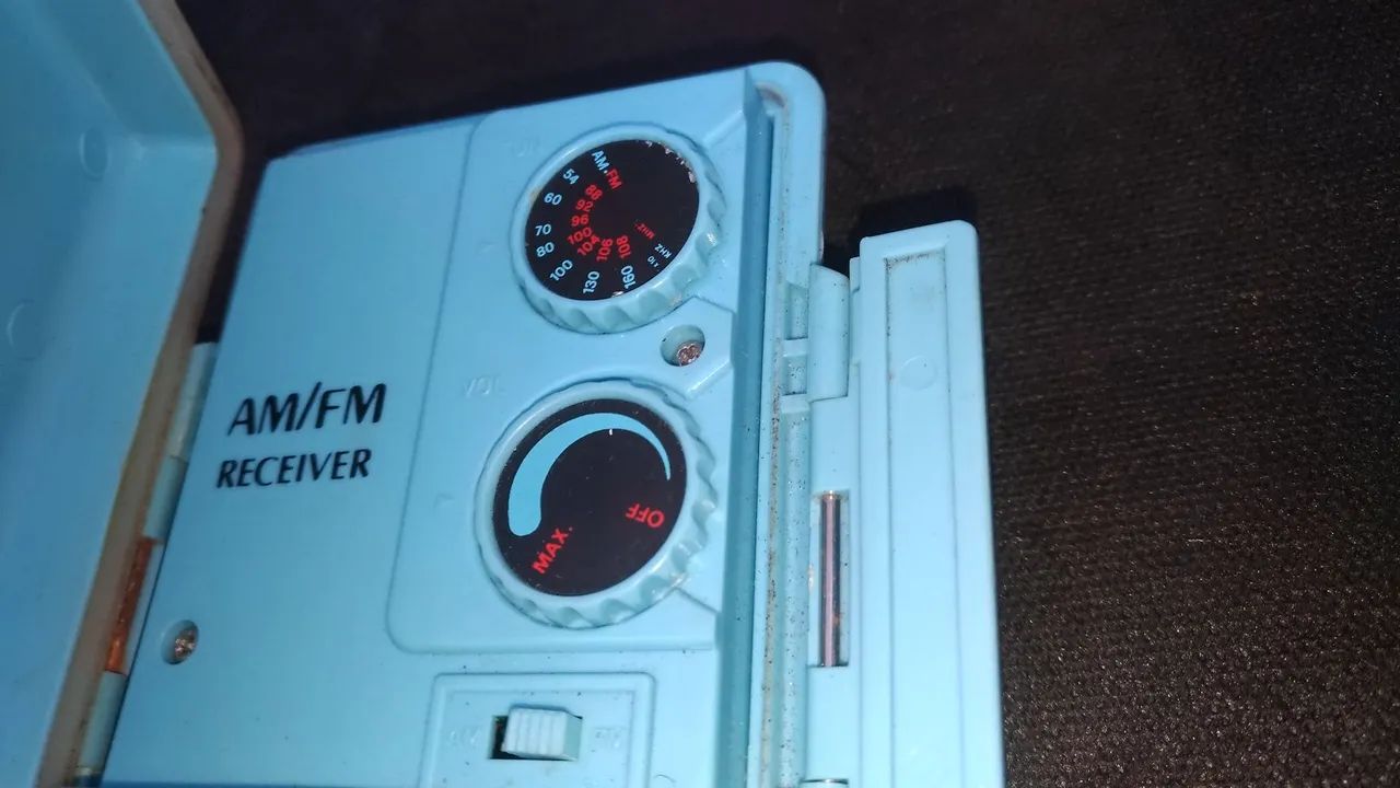 Rádio radinho a pilhas, antiguidade, no estado. E outros. - Foto 4