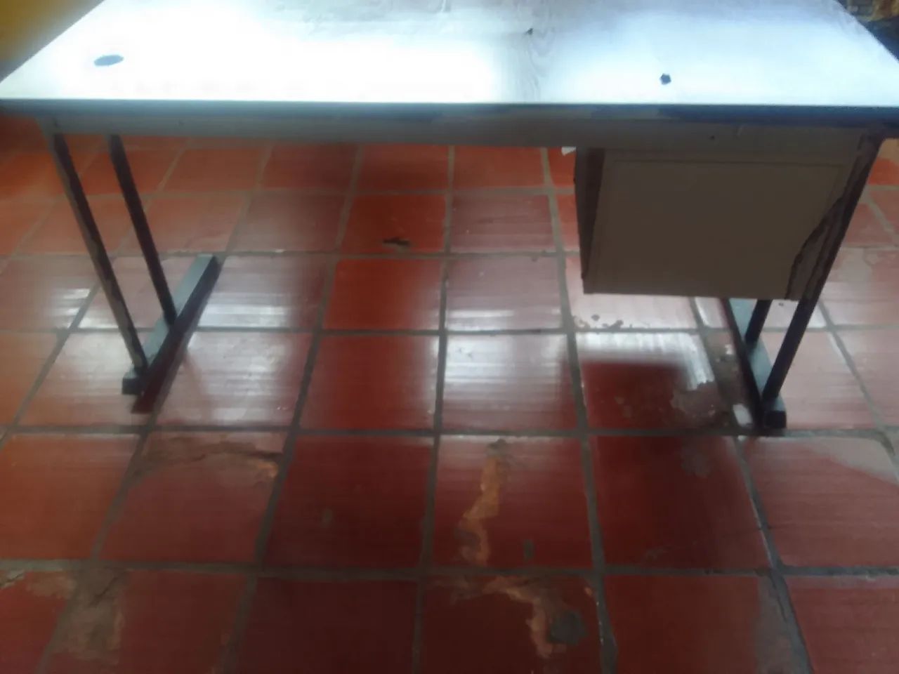 Mesa escritório 444717507092817921