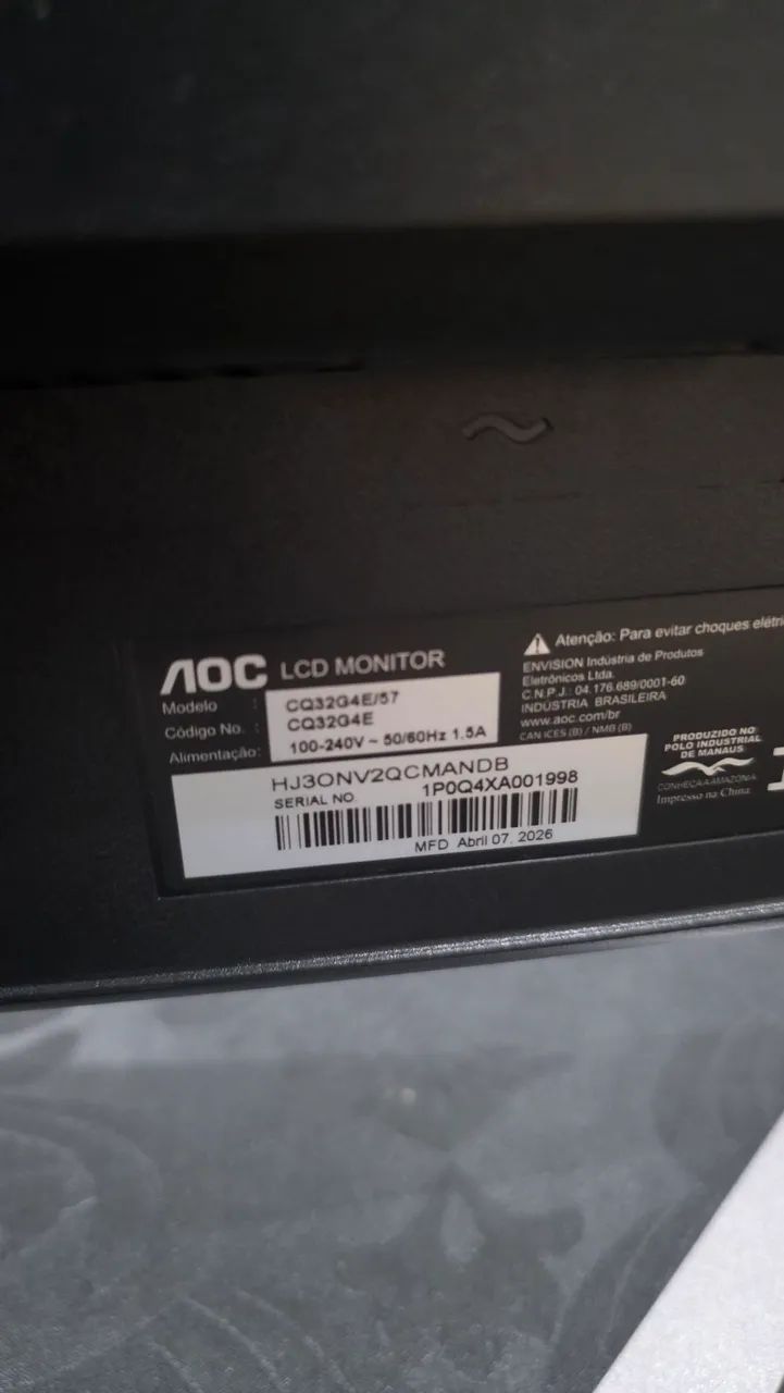 Monitor AOC AGON 32" QHD VA CURVO 180hz - Foto 4