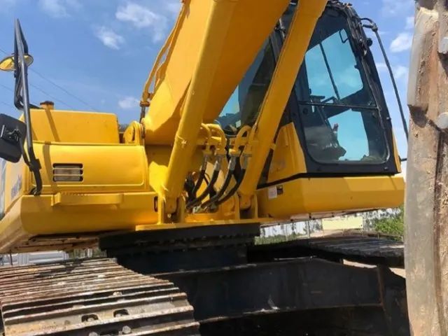 Escavadeira Komatsu PC210 ano 2020 - Foto 6