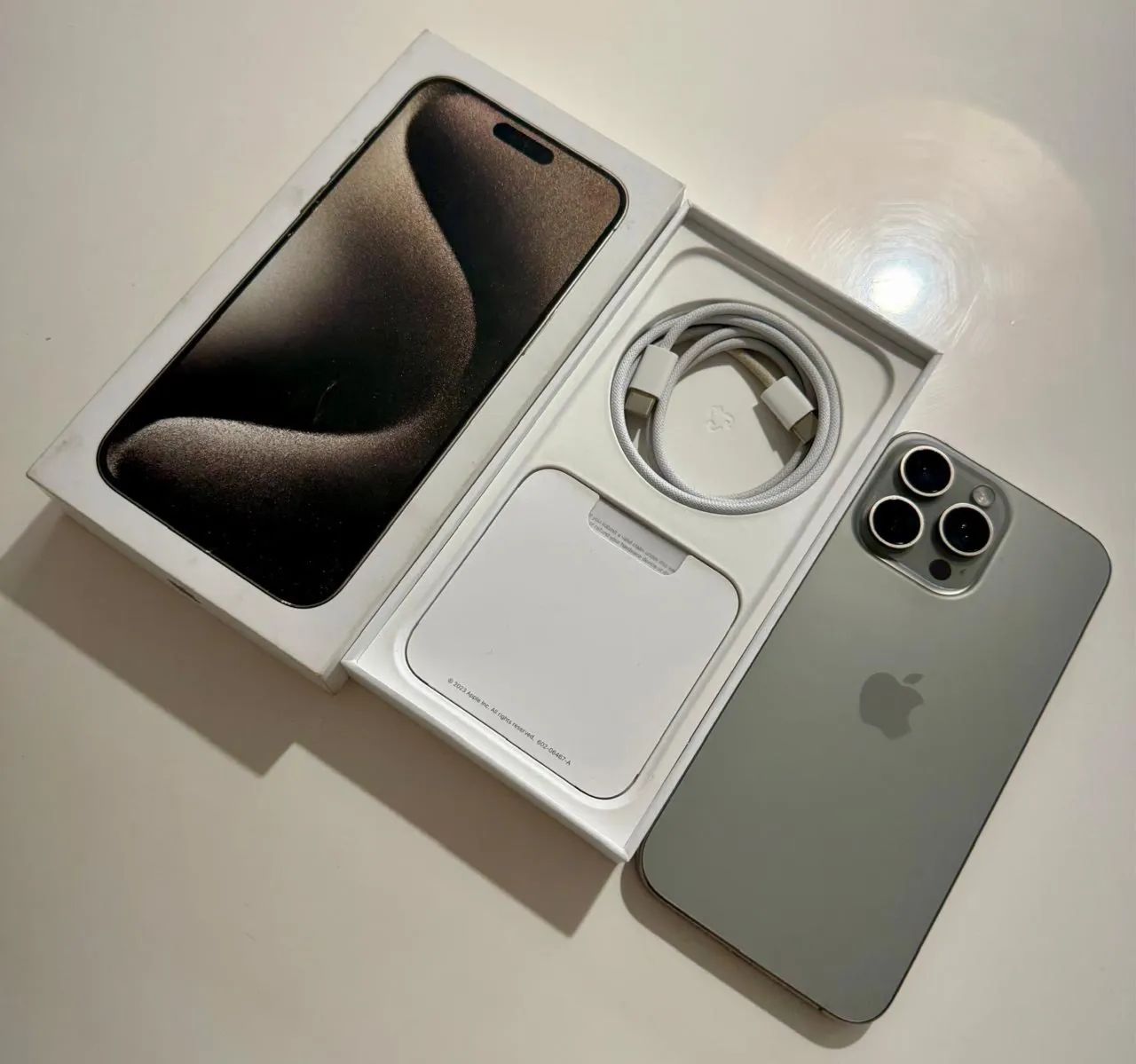 iPhone 15 Pro 256GB applecare付 おまけ付 Iphone 15 pro max 256 - apple care ate 07/26 - caixa e cabo