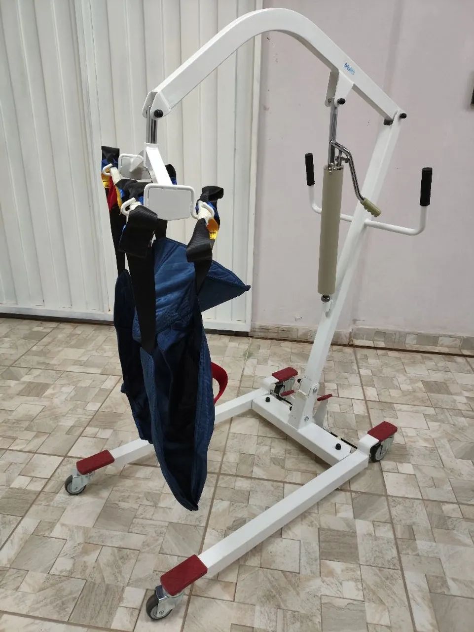 Guincho para acamado dellamed 180kg - Foto 4