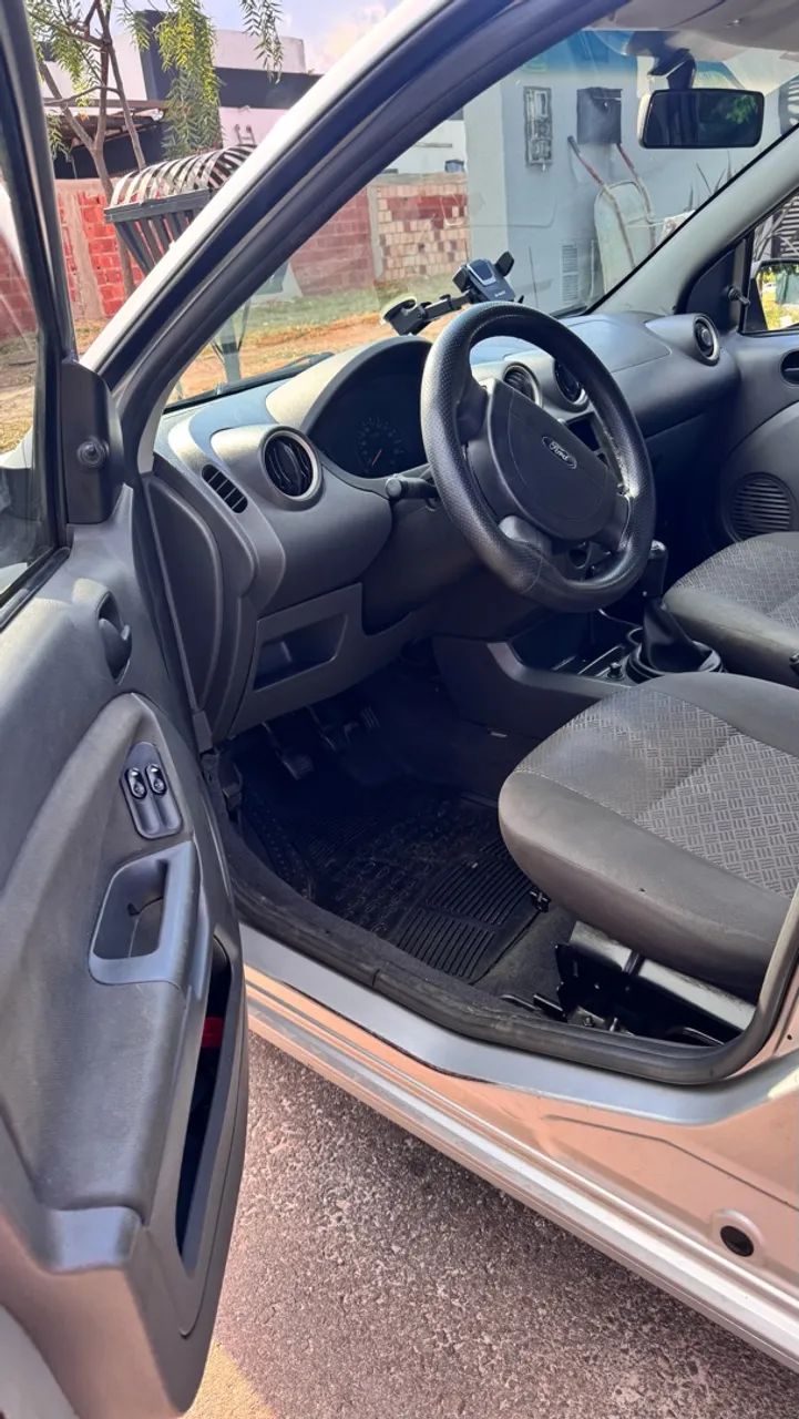 Ford Fiesta Sed. Personnalite 1.0 8V 4P 2005