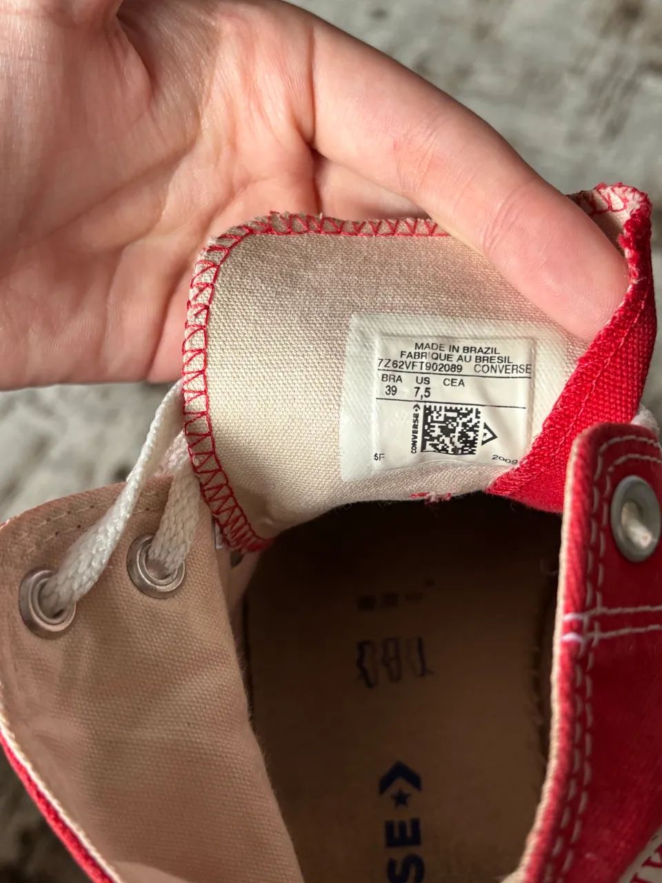 Tênis Vermelho Converse All Star Chuck Taylor Cano Alto - Foto 5