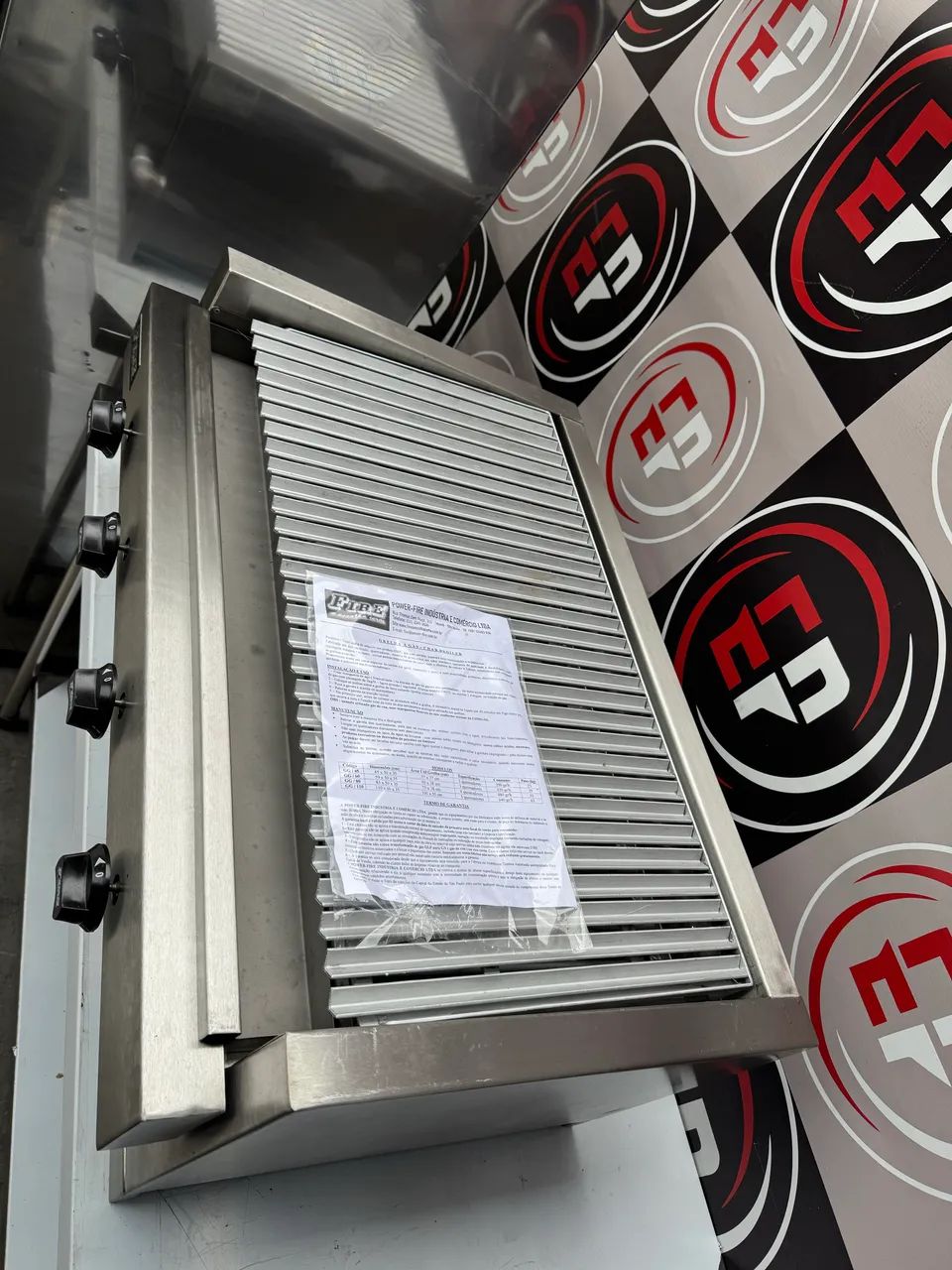 VENDO UM CHAR BROILER 4 QUEIMADORES FIRE NOVO - Foto 3