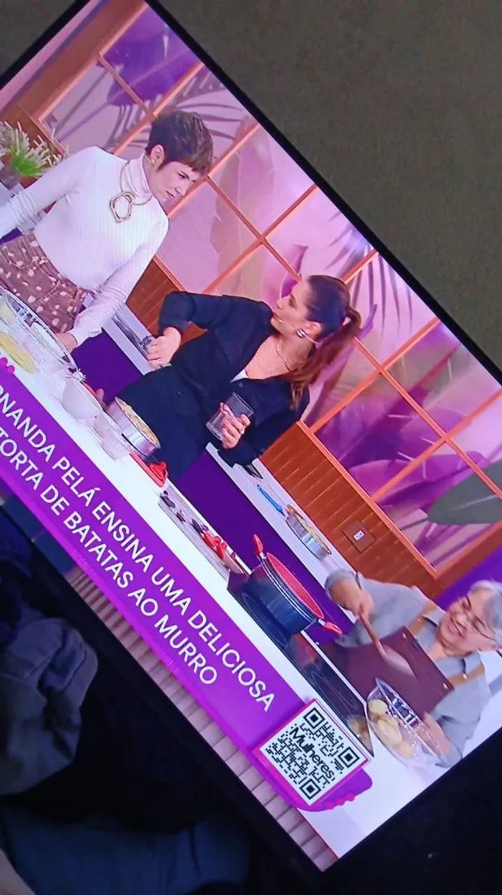 Televisão 43 polegadas smart ser vim busca faço 850 reais * whatsapp  - Foto 3