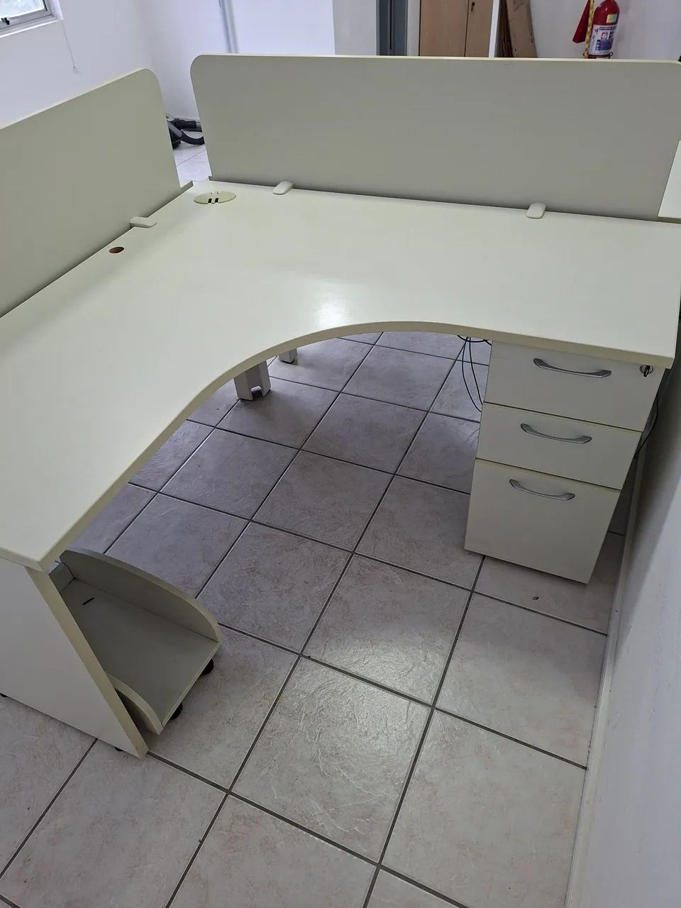 Estação de Trabalho com 4 Mesas  BORTOLINI - Foto 5