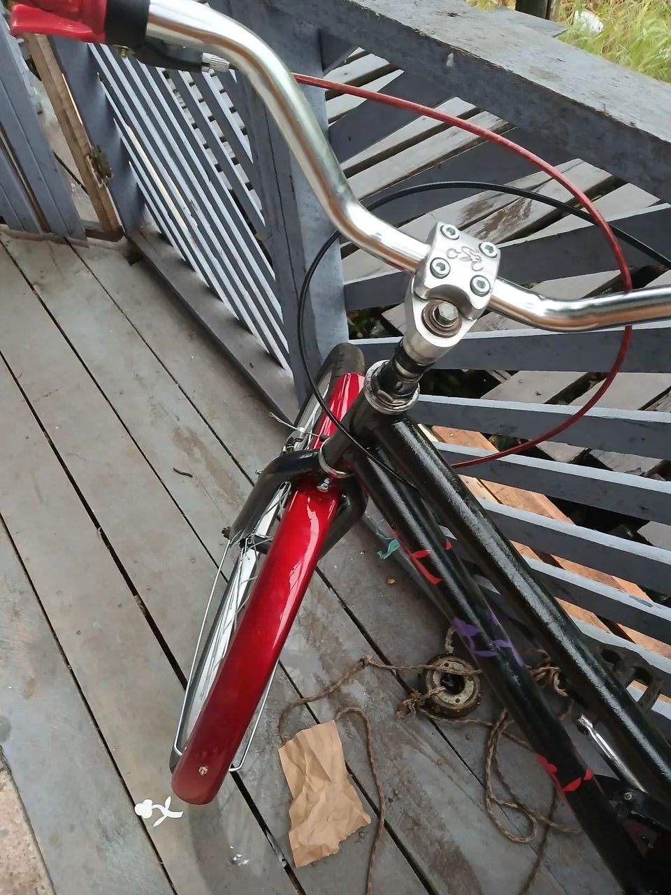Bicicleta seminova cor preta com vermelhoWhatsApp *  - Foto 3