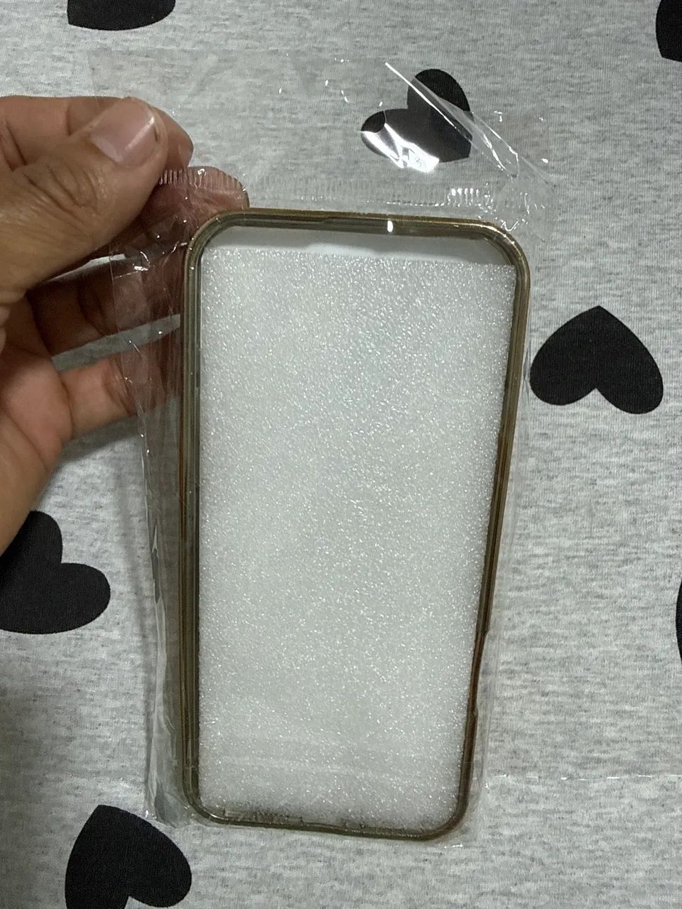 Capa dourada iPhone 16 pro max - Foto 3