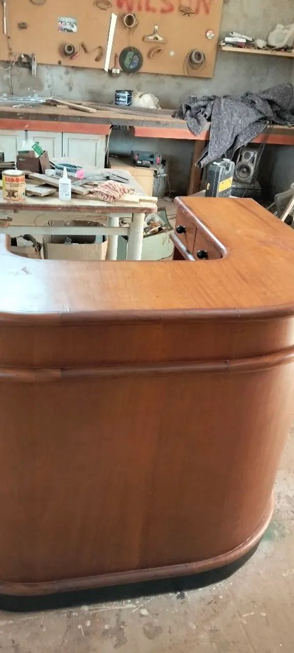 Balcão em mogno ótimo para atendimento  - Foto 2