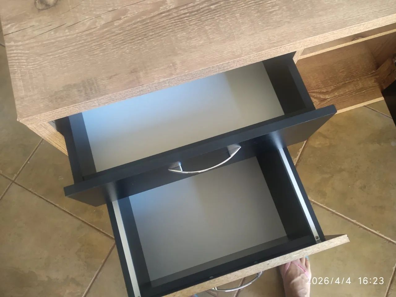 Escrivaninha modular em L com mesa de centro - Foto 5