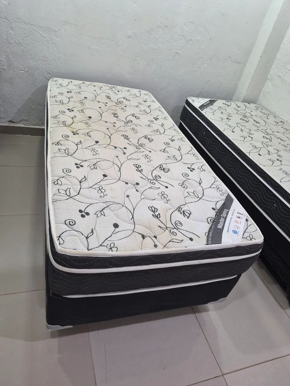 Cama box e colchão em molas Ortobom  - Foto 4