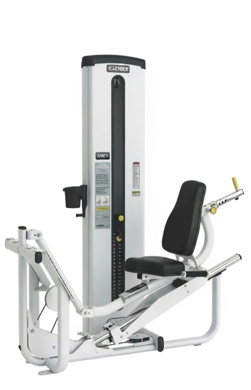 Leg Press Cybex VR1 