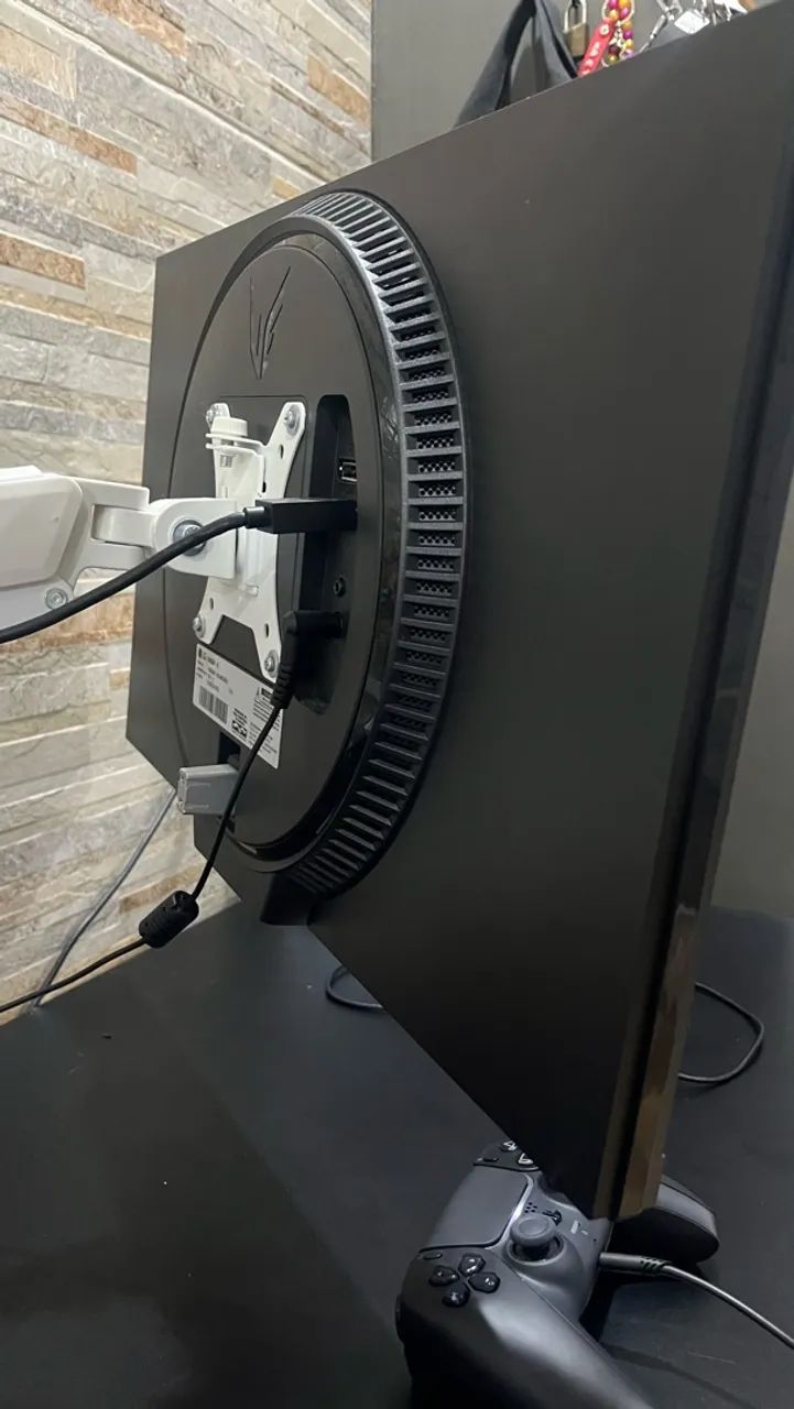 MONITOR LG ULTRAGEAR E BRAÇO ARTICULADO - Foto 3