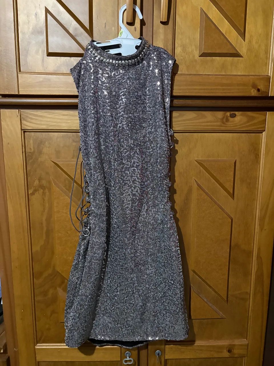 ? Vestido de festa prata