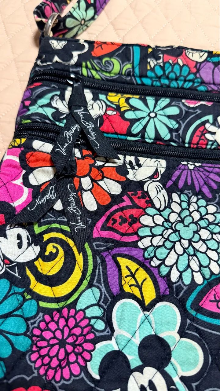 Bolsa Vera Bradley collab Disney - Foto 2