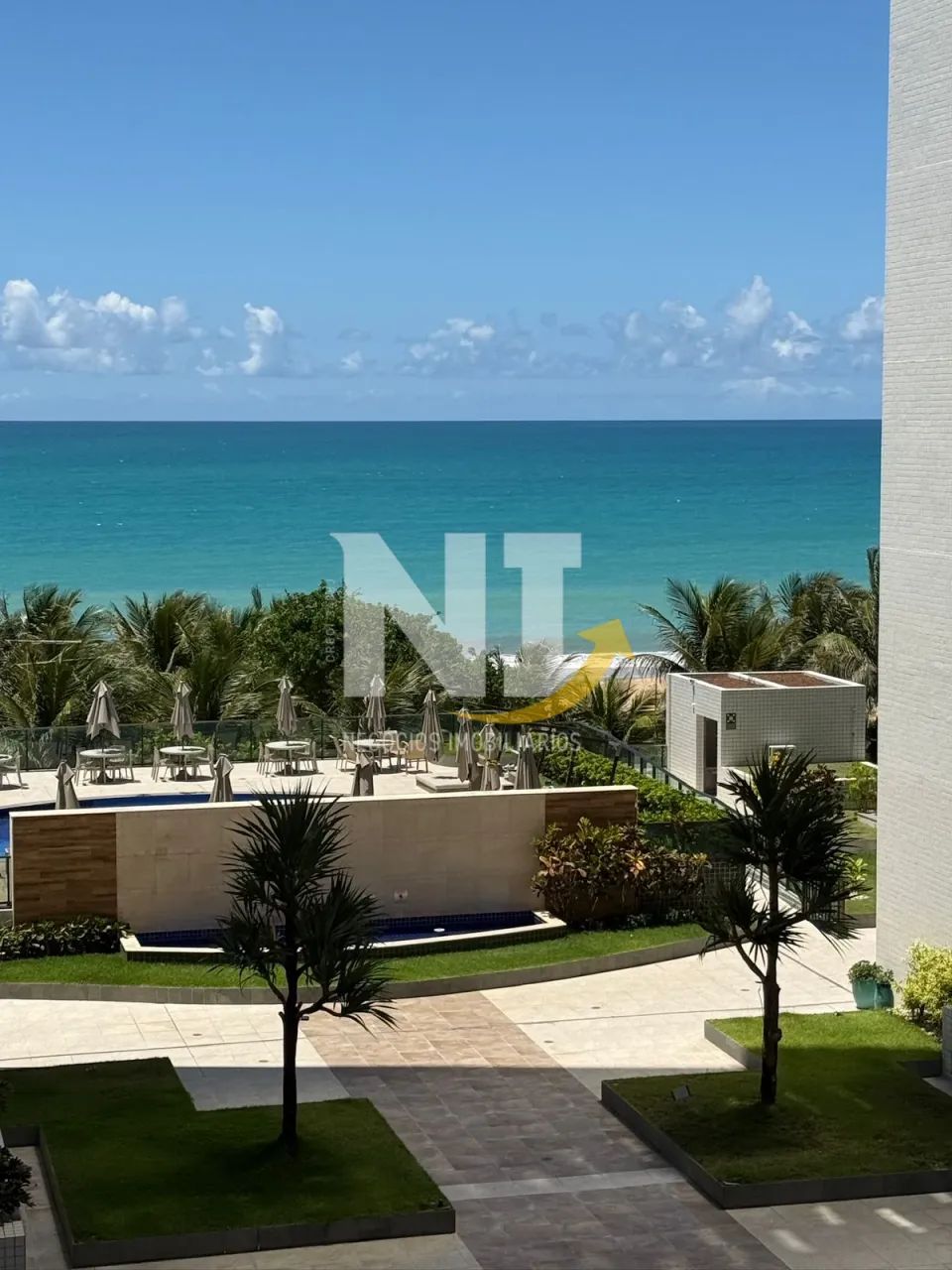Grand Marine 114m² pé na areia