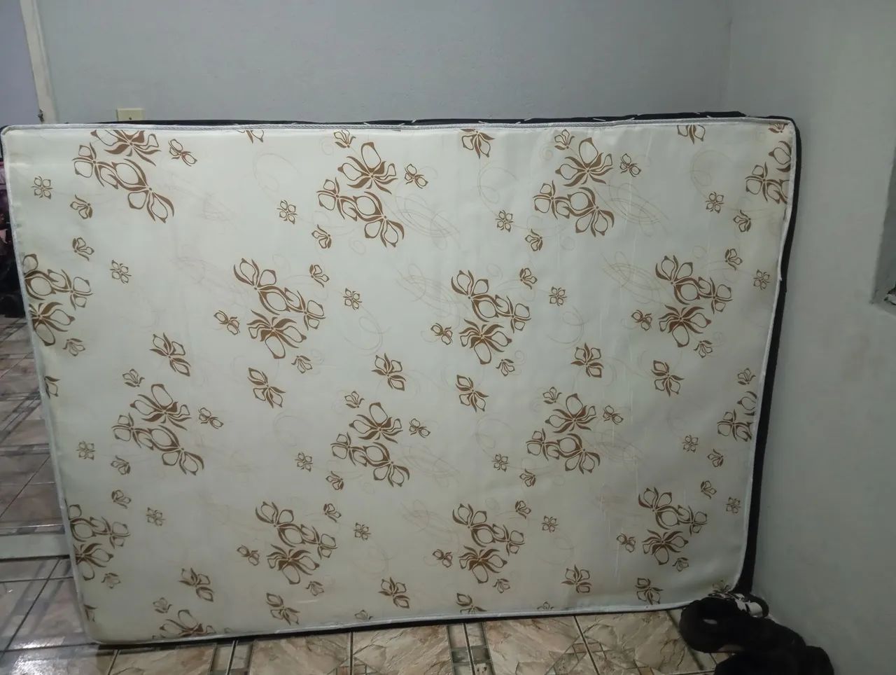 Vendo ou troco cama de casal box nova  - Foto 2