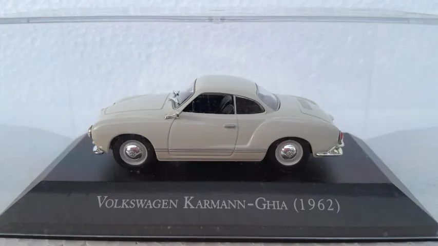 Miniatura Volkswagen Karmann Ghia (1962)