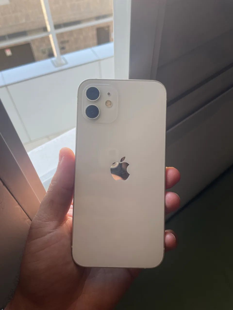 iPhone 12 - 128gb Branco  - Foto 2