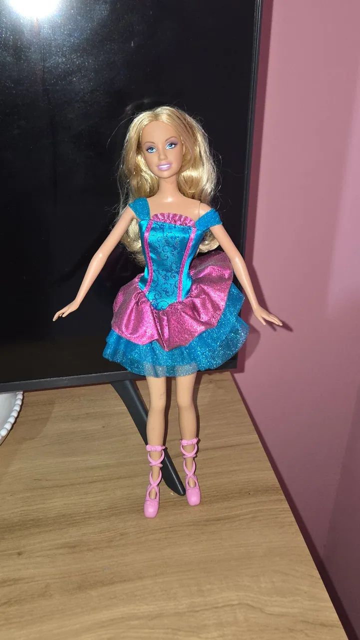 Boneca Barbie princesa da ilha