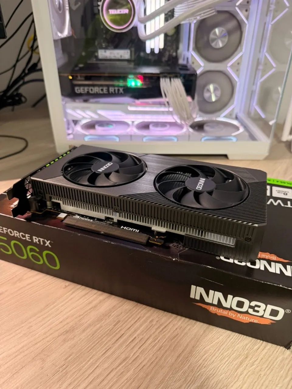 Placa de vídeo NVIDIA GeForce RTX 5060 8GB